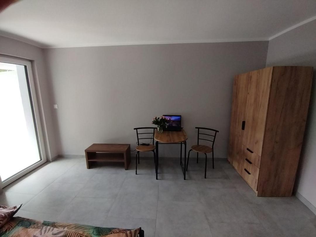 Przy Jeziorze Dlugie (Lubuskie)
